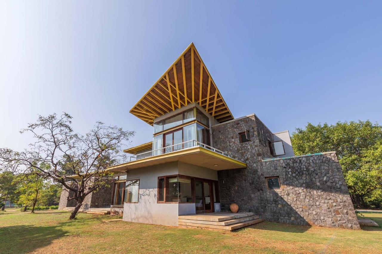 Jay House By Stayvista - Leisure Oasis With Pool, Snooker, Table Tennis & Foosball Fun Alibag Exterior photo